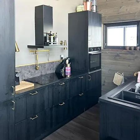 Сasa de vacaciones With Panoramic And Trails Outside *