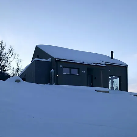 With Panoramic And Trails Outside بيت للعطل Rauland