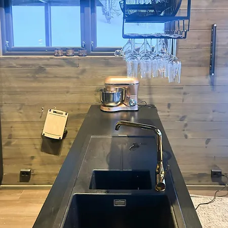 With Panoramic And Trails Outside بيت للعطل